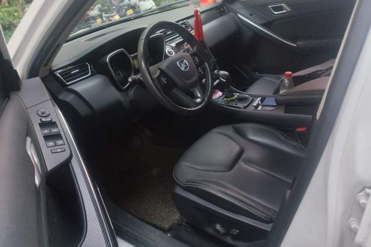 Used JMC Yusheng S330 2016 1.5L GTDi Automatic Two-Wheel Drive Prestige Edition Driver Seat