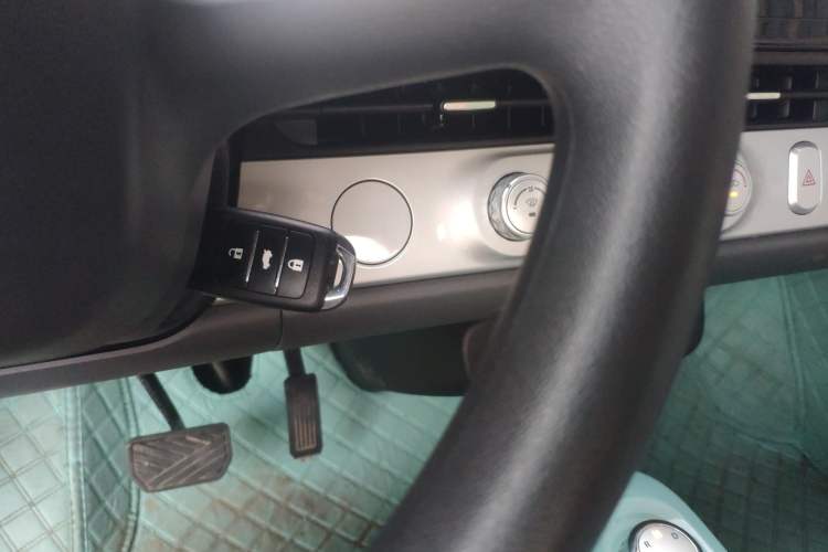 Used CHANGAN Lumin 2022 210km Sweet Edition Vehicle Key