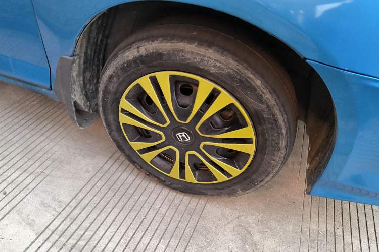 Used Everus S1 2014 1.3L Manual Comfort Edition
