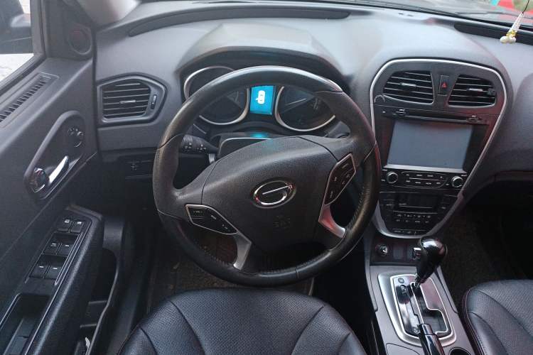 Used GAC Trumpchi GS5 2014 1.8T Automatic Two-Wheel Drive Supreme Edition Steering Wheel