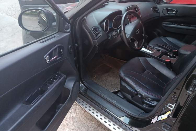 Used GAC Trumpchi GS5 2014 1.8T Automatic Two-Wheel Drive Supreme Edition Driver Seat