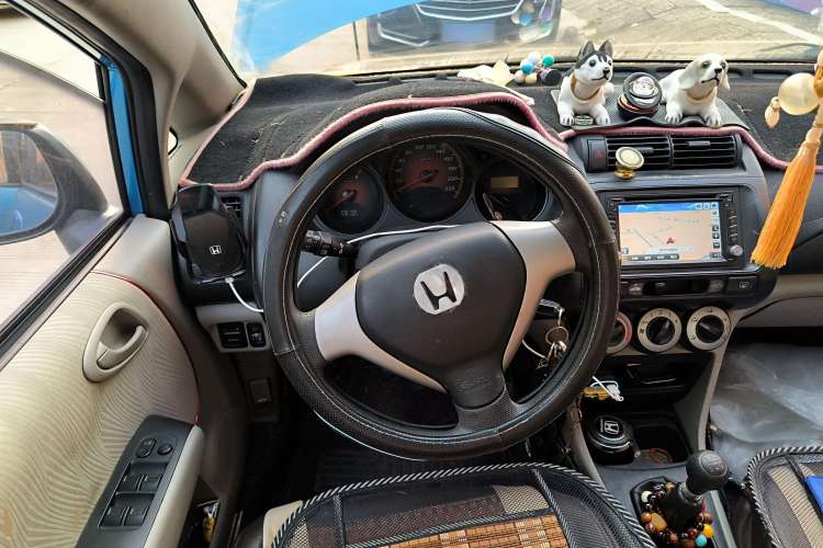 Used Everus S1 2014 1.3L Manual Comfort Edition
