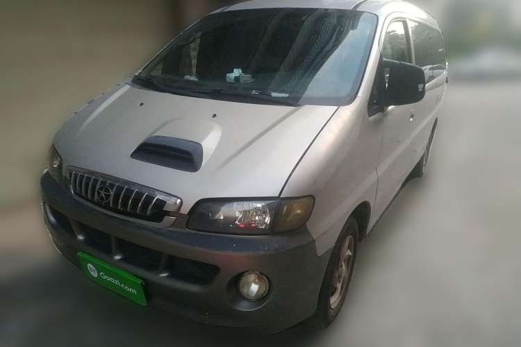 Used JAC Refine 2011 2.8T Shuttle Diesel Standard Version HFC4DA1-2B1