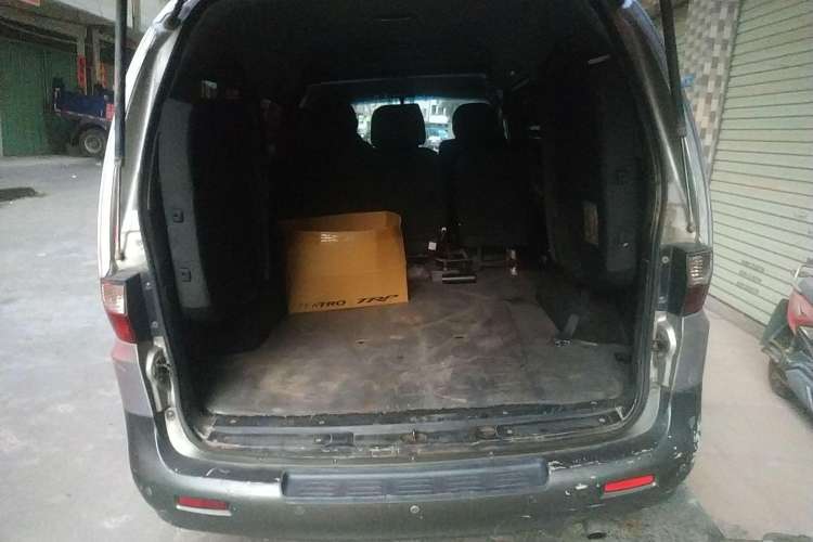 Used JAC Refine 2011 2.8T Shuttle Diesel Standard Version HFC4DA1-2B1
