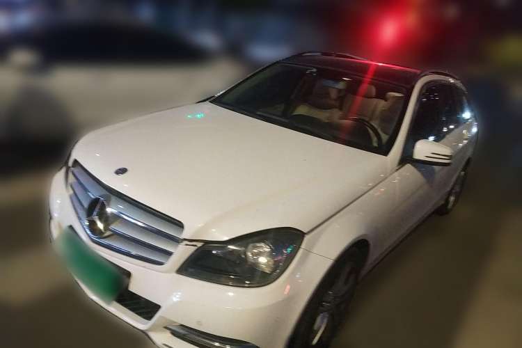 Used Mercedes-Benz C-Class 2011 C 200 Fashion Travel Edition