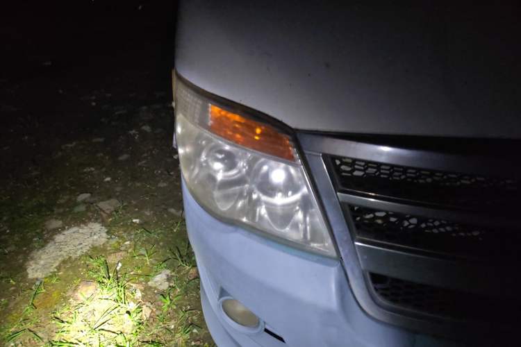 Used Foton Scenic 2014 2.5T Express Classic Short-Wheelbase Low-Roof 4J25TC
