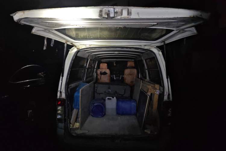 Used Foton Scenic 2014 2.5T Express Classic Short-Wheelbase Low-Roof 4J25TC
