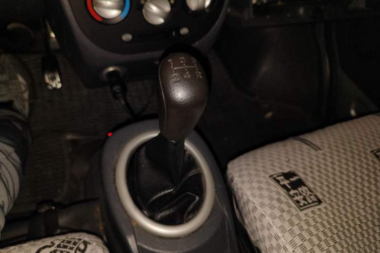 Used BAIC Weiwang 306 2011 1.3L base model 7 seats