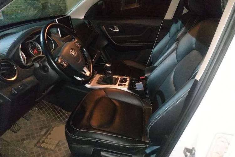 Used Bestune X40 2019 1.6L Manual Luxury Edition China VI