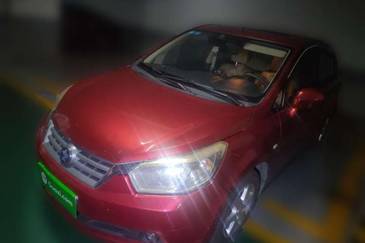 Used Venucia R50 2013 1.6L Automatic Luxury Edition