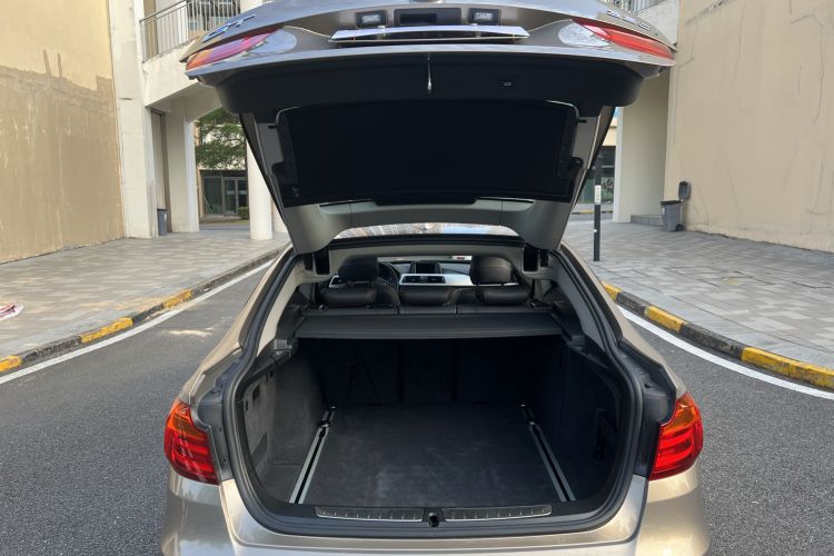 Used BMW 3 Series GT 2016 320i Fashion Model