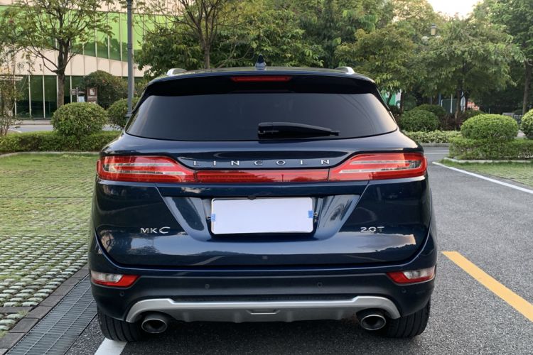 Used Lincoln MKC 2017 2.0T Two-Wheel-Drive Luxury Edition