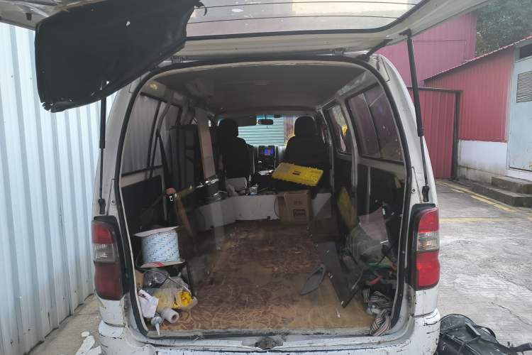 Used Jinbei Express 2018 2.0L Standard Version V19