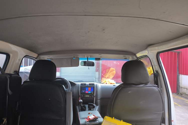 Used Jinbei Express 2018 2.0L Standard Version V19