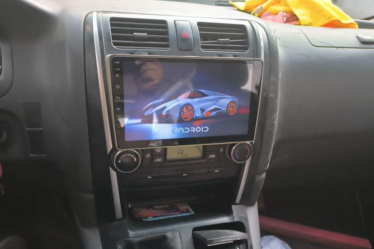 Used Jinbei Express 2018 2.0L Standard Version V19