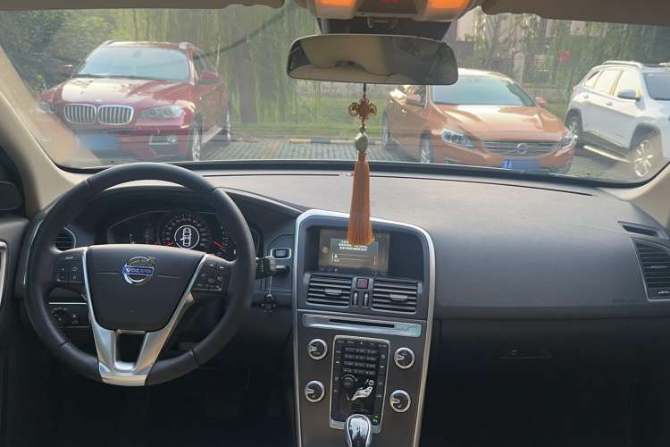 Used Volvo XC60 2015 T5 Zhiyi Edition
