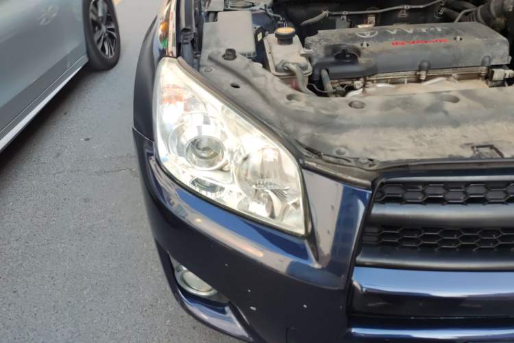 Used Toyota RAV4 2009 2.0L Manual Luxury Edition
