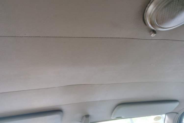 Used Nissan ZN Van 2013 2.4L Two-Wheel Drive Standard Model with 5 Seats
