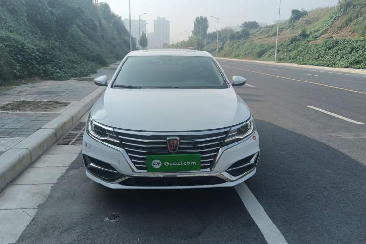 Used Roewe i6 2020 PLUS 1.6L CVT 4G Connected Glory Flagship Edition
