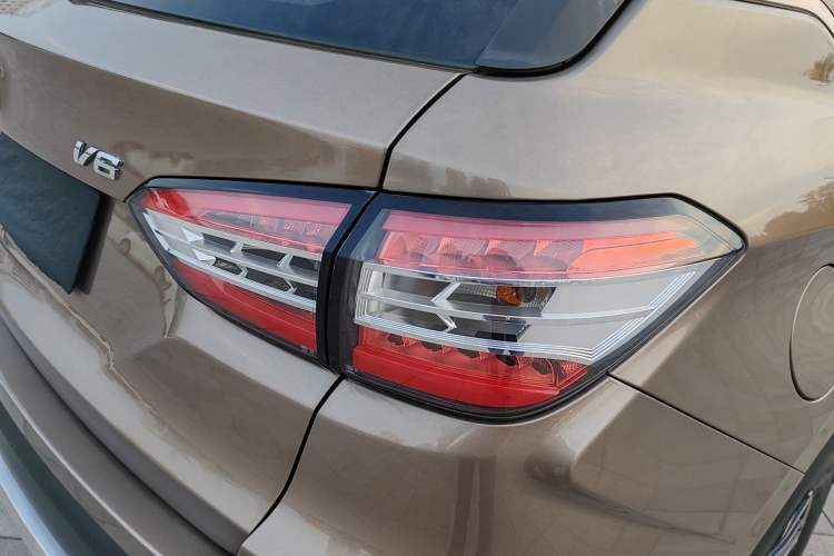 Used Brilliance V6 2018 1.5T Manual Luxury Model