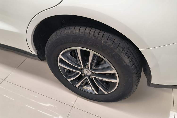 Used Geely Auto Vision X6 2019 1.4T CVT 4G Connected Luxury Version China VI Standard
