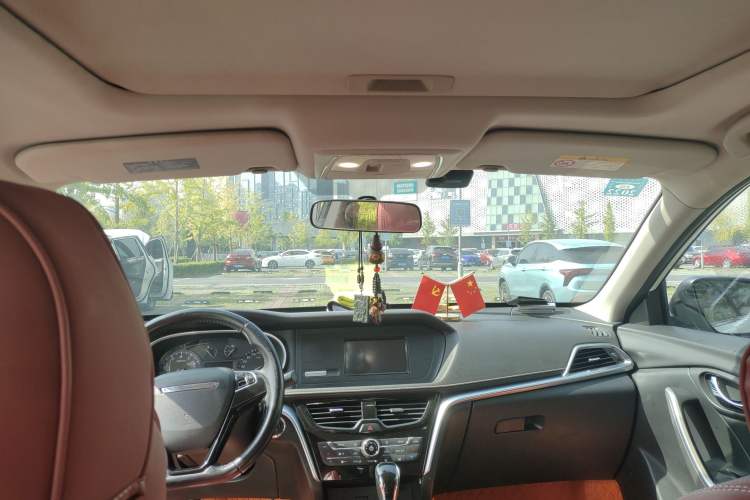 Used Venucia T90 2017 2.0L CVT Smart Edition