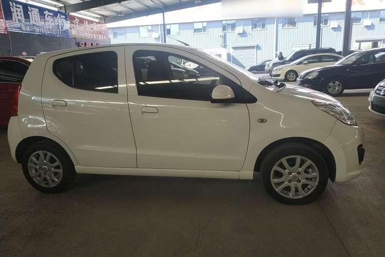 Used Suzuki Alto 2013 1.0L Automatic Luxury Model
