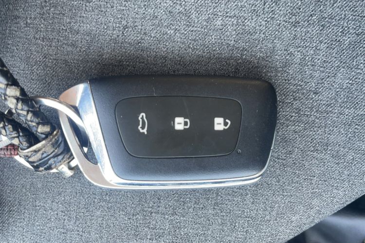 Used Baojun RM-5 2019 1.5T Manual Elite Version with 24-Hour Online Service 7 Seats