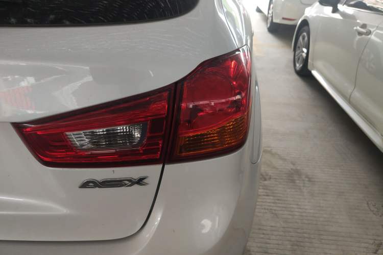 Used Mitsubishi ASX 2018 2.0L CVT Two-Wheel Drive Deluxe Edition