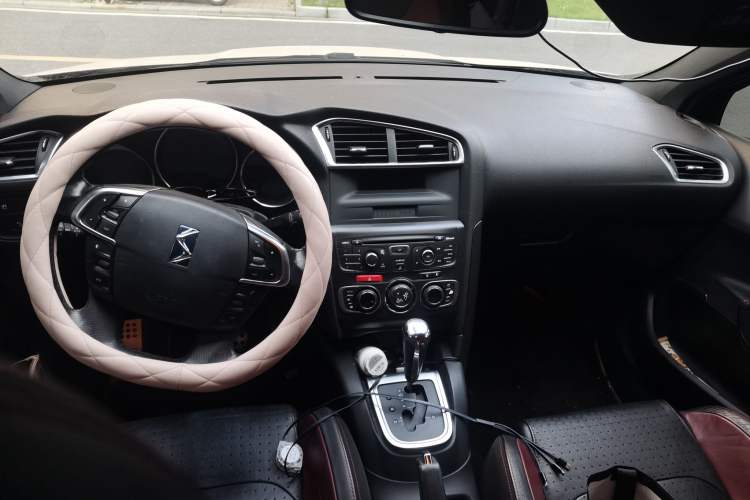 Used DS 4 2012 1.6T Elegant Edition