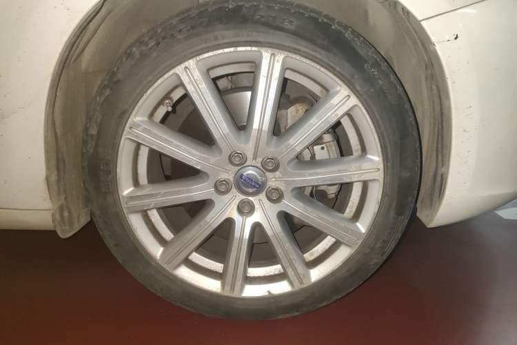 Used Volvo S60 New Energy 2015 S60L E-Drive Hybrid T6 Smart Drive Edition
