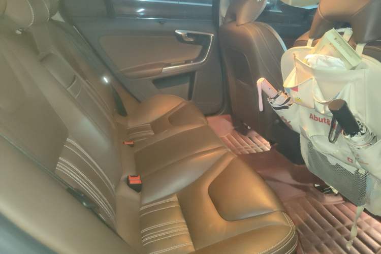 Used Volvo S60 New Energy 2015 S60L E-Drive Hybrid T6 Smart Drive Edition
