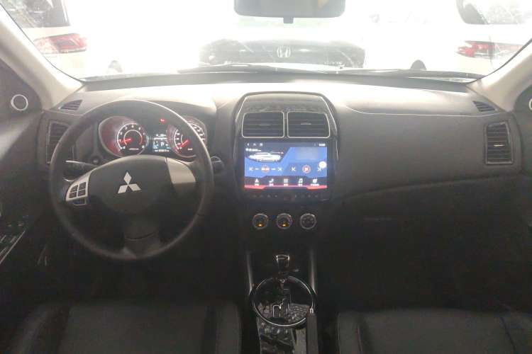 Used Mitsubishi ASX 2018 2.0L CVT Two-Wheel Drive Deluxe Edition