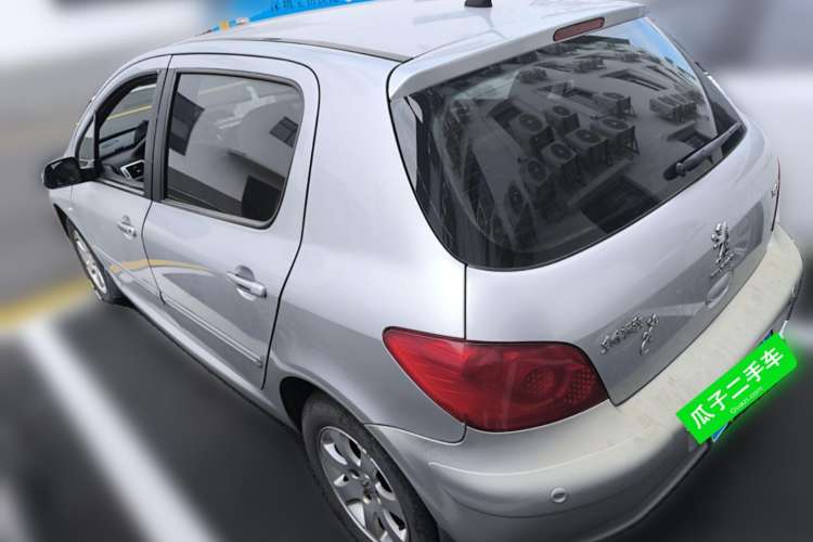 Used Peugeot 307 2012 Hatchback 1.6L Manual Comfort Edition
