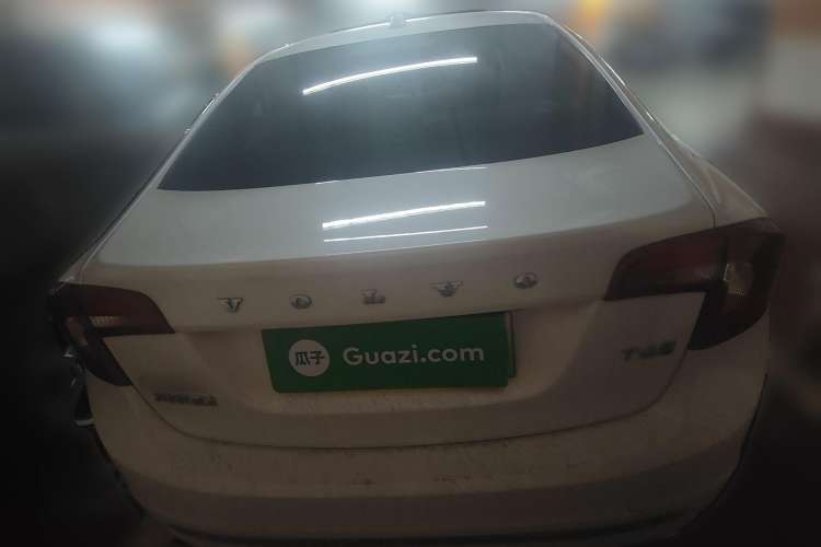 Used Volvo S60 New Energy 2015 S60L E-Drive Hybrid T6 Smart Drive Edition
