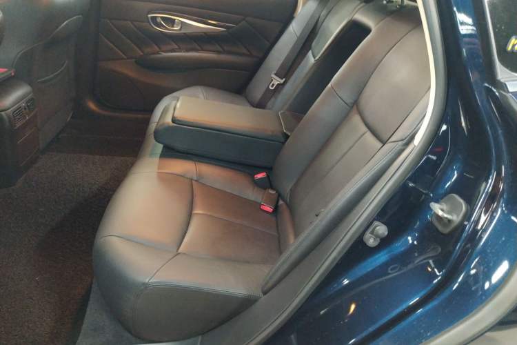 Used Infiniti Q70 2019 Q70L 2.0T Elite Edition
