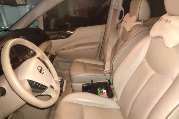 Used Nissan Quest 2015 3.5L SL
