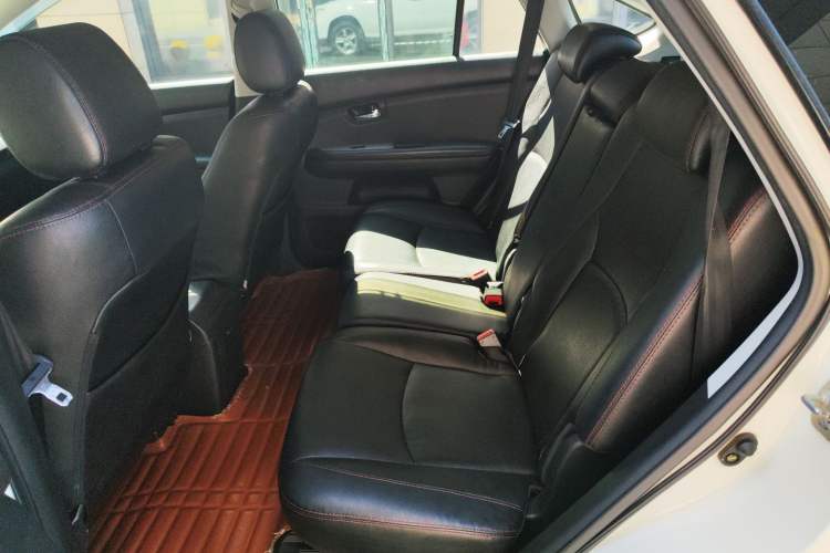 Used BYD S6 2014 1.5TI Manual Luxury 5-Seater
