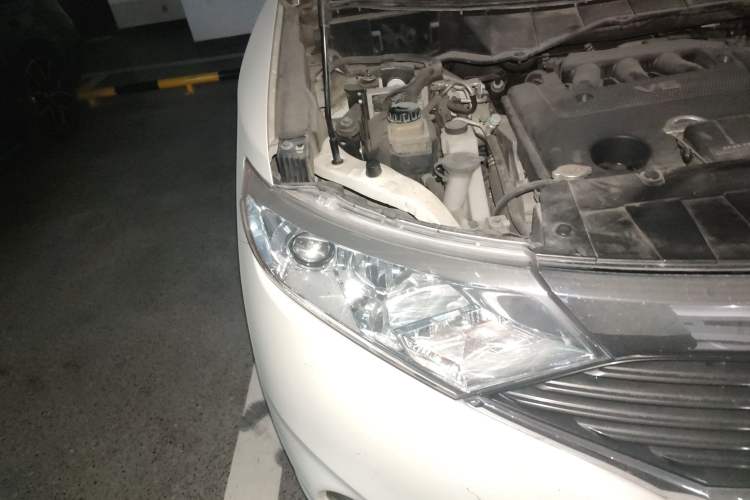 Used Nissan Quest 2015 3.5L SL
