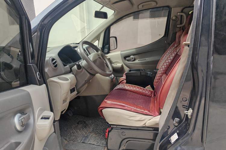 Used Nissan NV200 2014 1.6L CVT Luxury Edition China V Standard
