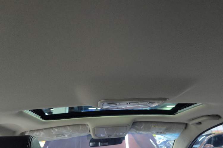 Used Geely Auto Emgrand 2017 Sedan Million Edition 1.5L Manual - Upward Version
