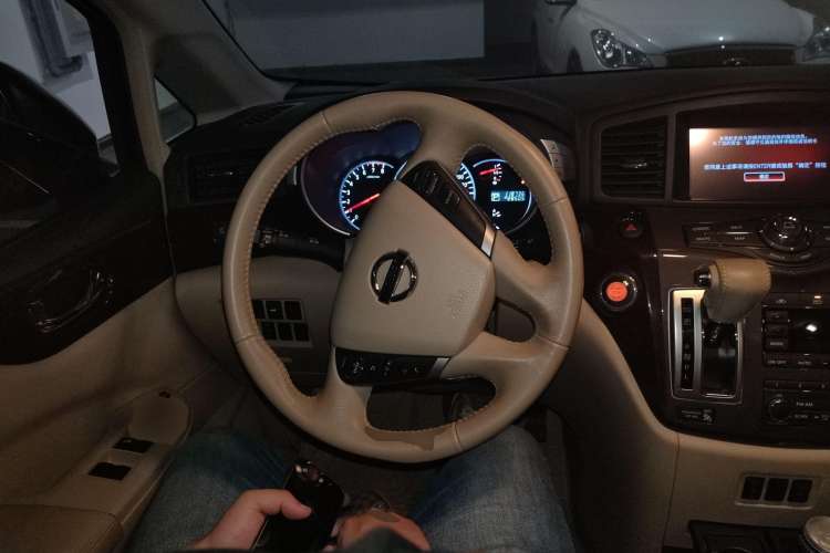 Used Nissan Quest 2015 3.5L SL
