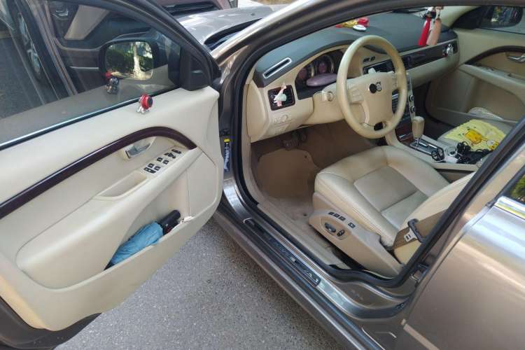 Used Volvo S80L 2009 2.5T ZhiZun Edition Driver Seat