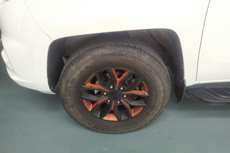 Used JMC Yuhu 7 2022 2.0T Automatic Gasoline 4x4 Comfort Edition Standard Wheelbase JX4G20A6L