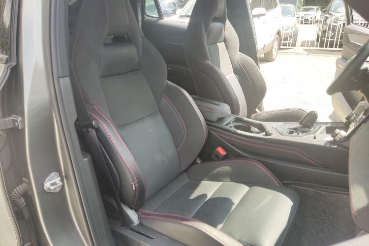 Used Lynk & Co 05 2022 2.0TD Four-Wheel Drive Dynamic Halo