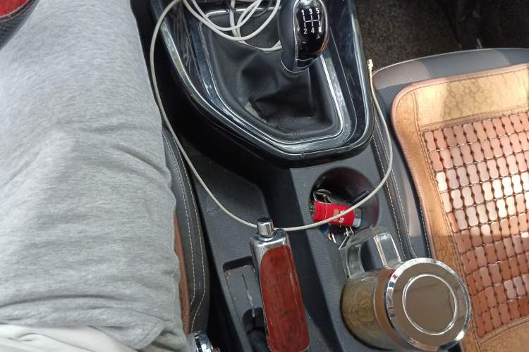 Used Dongfeng Fengon S560 2019 1.8L Manual Urban Model Gear Lever