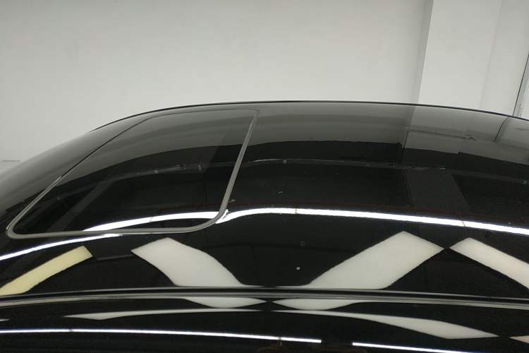 Used Roewe e950 2017 50T Hybrid Connected Executive Edition
