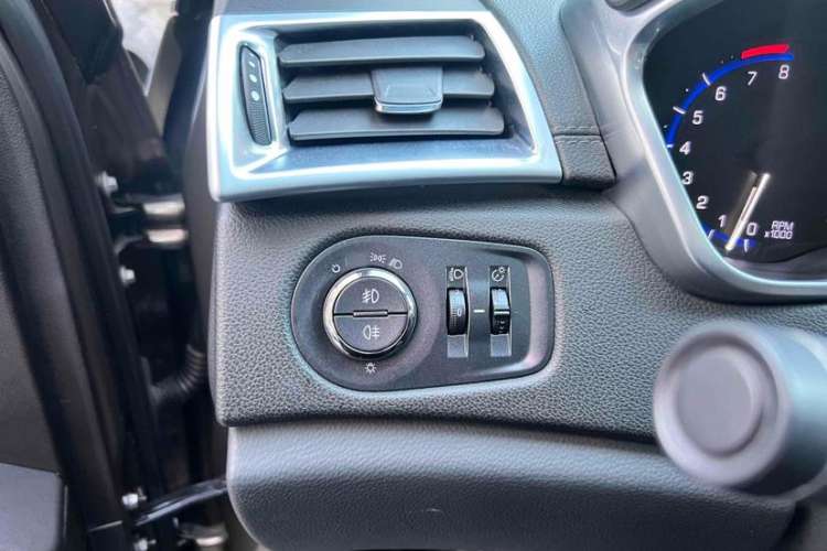 Used Cadillac SRX 2015 3.0L Elite Model