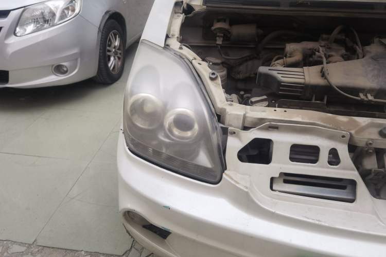 Used Suzuki Wagon R 2010 e 1.4L Manual ES Economy Model Right Front Headlight