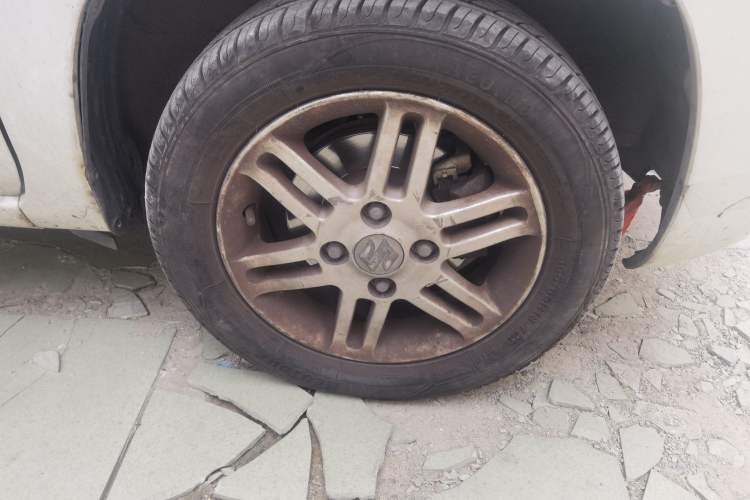 Used Suzuki Wagon R 2010 e 1.4L Manual ES Economy Model Right Front Wheel Hub